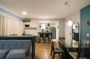 Apt de 2 Quartos, Confortável e Bem-localizado
